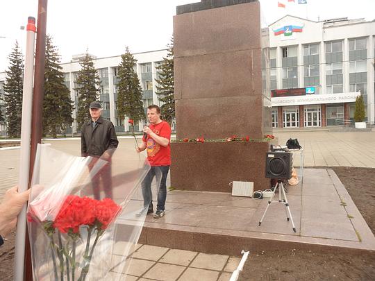 9. В. Видин — Секретарь одинцовских комсомольцев., Ленин и Сталин - наше знамя!, nkolbasov, Одинцово, Ново-Спортивная д.6