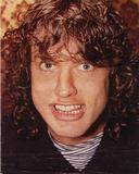 1210024078 angus young 5