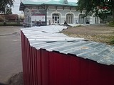 Опасный пешеходный проход. Осторожно, можно поранится. Кубинка. Ж/Д вокзал.