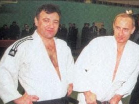 Аркадий Ротенберг и Вл. ПУТИН, КОНСТИТУЦИЯ гарантирует?, nkolbasov, Одинцово, Ново-Спортивная д.6