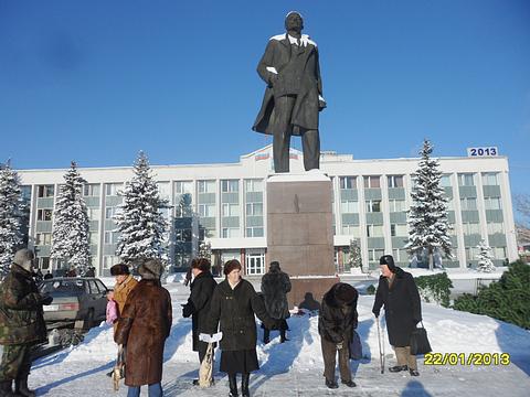 Возложили цветы к памятнику., Митинги в Одинцово., nkolbasov, Одинцово, Ново-Спортивная д.6